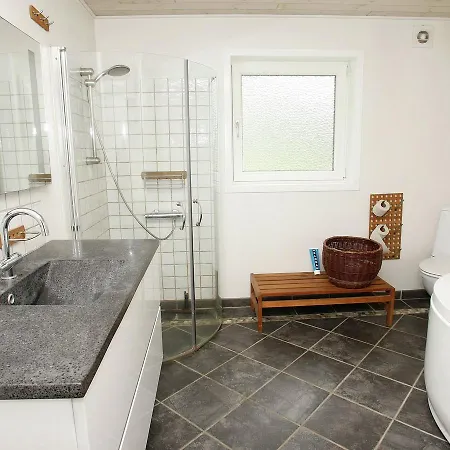 Three-bedroom Holiday In Laeso 6 Østerby